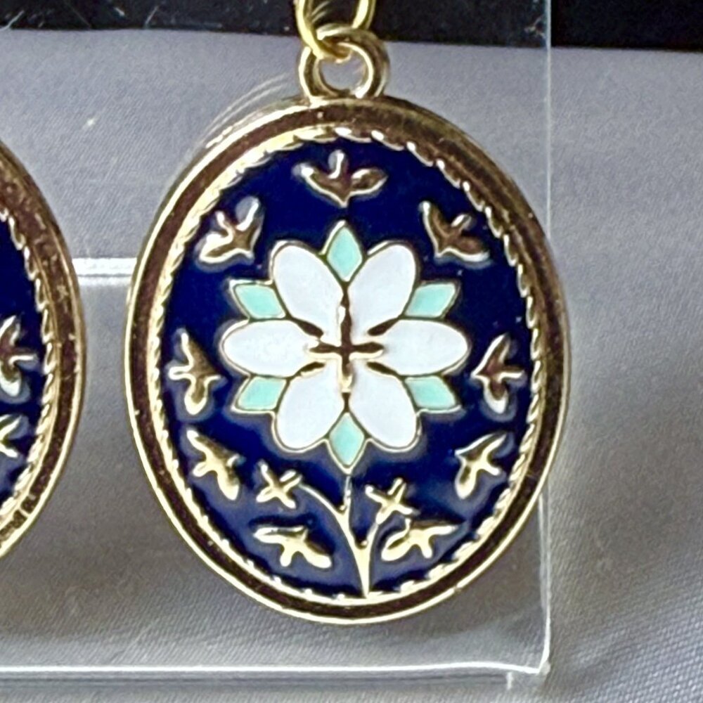 Artisan Faux Pearl Floral Dangle Earrings Gold Tone - Picture 3 of 7